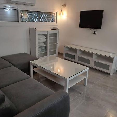 Ferienwohnung יחידת אירוח חדשה ומקסימה בכרמיאל Exterior foto